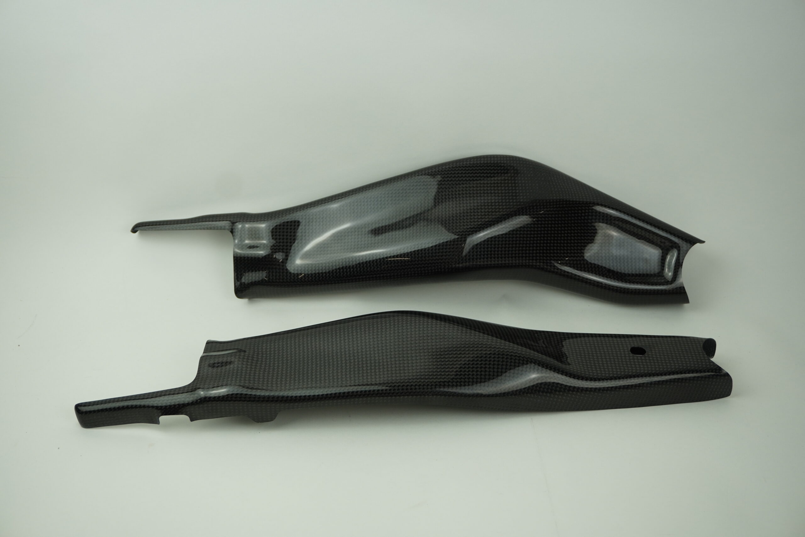 R9 carbon swingarm cover